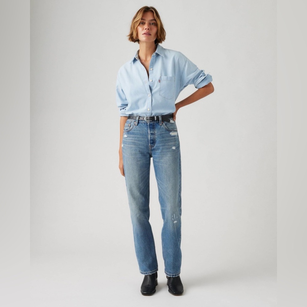Levi's Light Blue 90s Distressed Classic Straight Leg Jeans Size 29